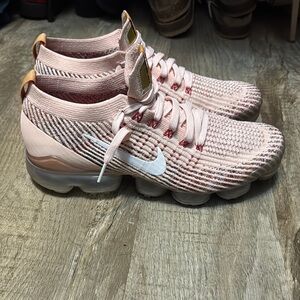 Nike Women's vapormax flyknit 3 size 12